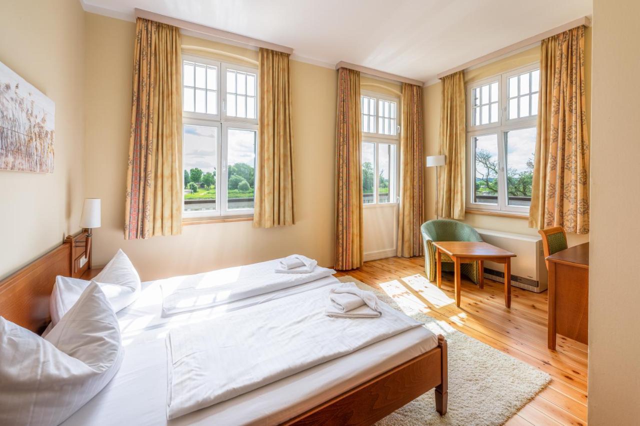 Hotel Elbterrasse Woerlitz Oranienbaum-Woerlitz Esterno foto
